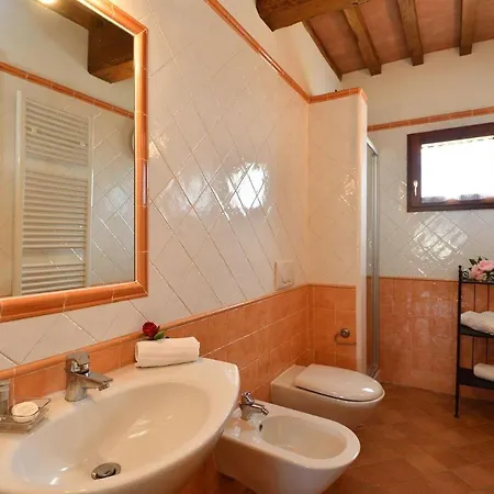 شقة Papaveri Peccioli